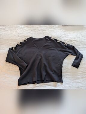 Women's Black Batwing Sweater With Silver Rhinestone Bow Details Size Medium